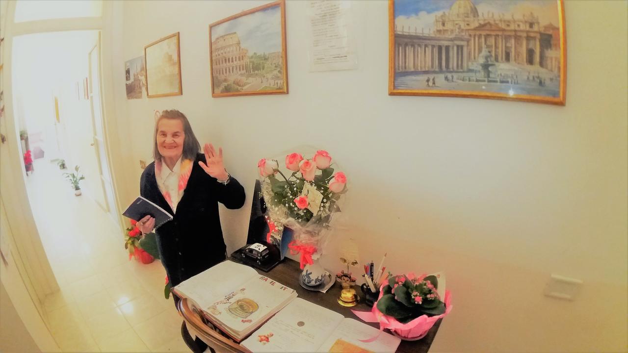 Walkincenter Bed & Breakfast Roma Dış mekan fotoğraf